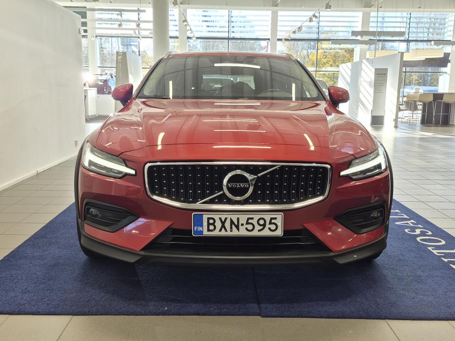VOLVO V60 Cross Country 2019