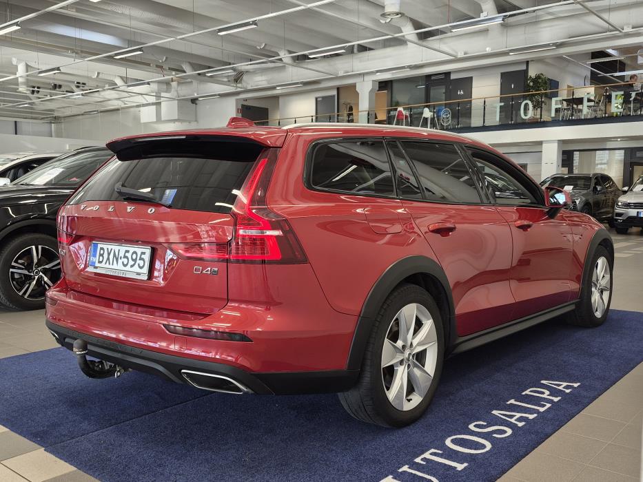 VOLVO V60 Cross Country 2019