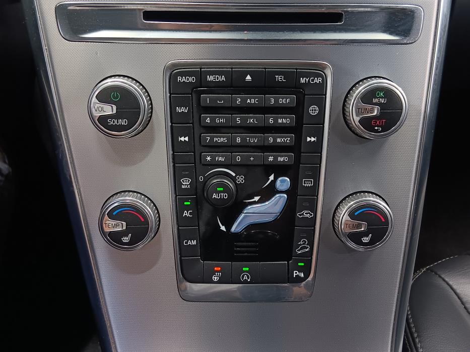 VOLVO XC60 2017