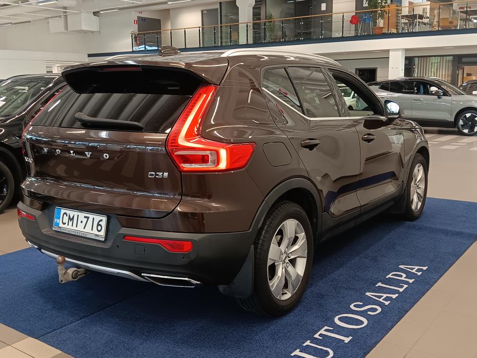 VOLVO XC40 2019