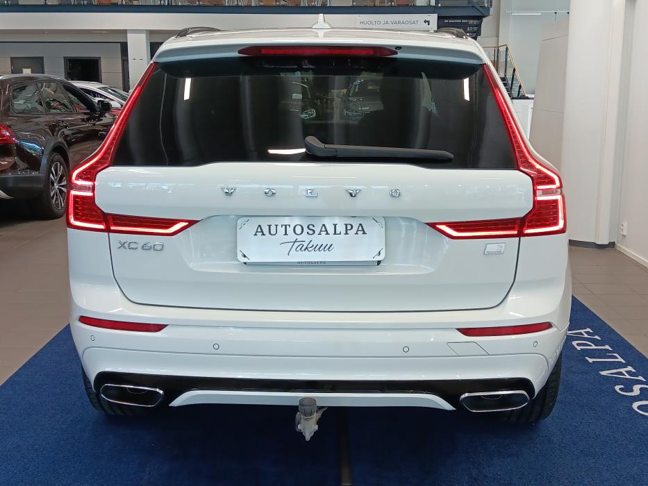 VOLVO XC60 2021