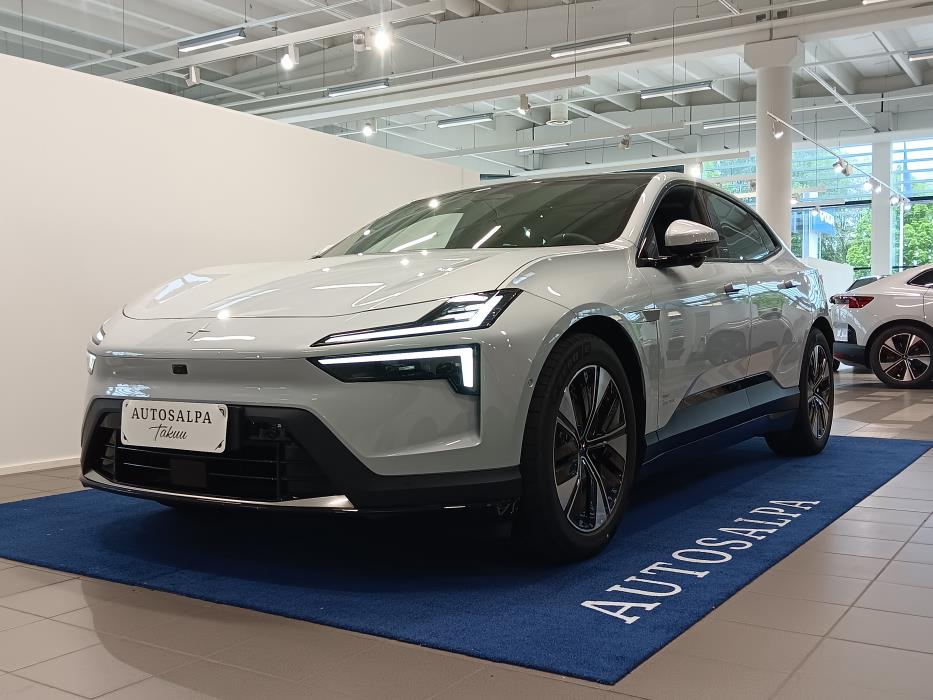 POLESTAR 4 2026