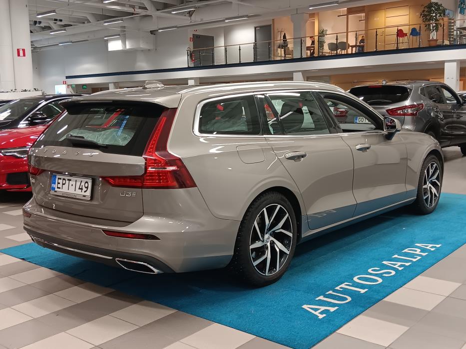 VOLVO V60 2019