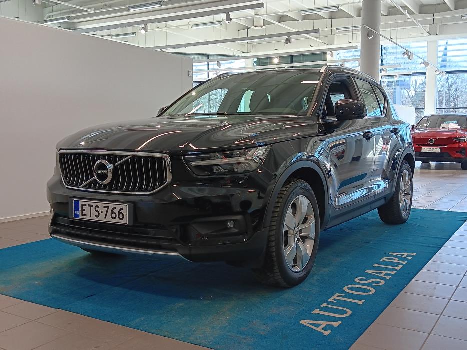 VOLVO XC40 2021