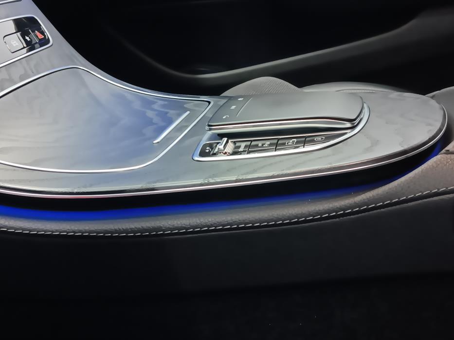 MERCEDES-BENZ E 2023