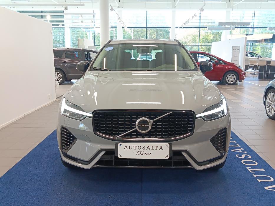 VOLVO XC60 2024