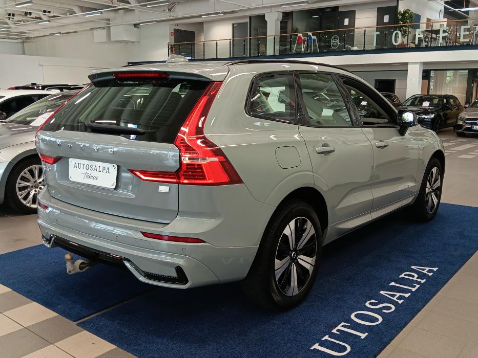 VOLVO XC60 2024