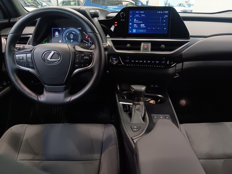 LEXUS UX 2023