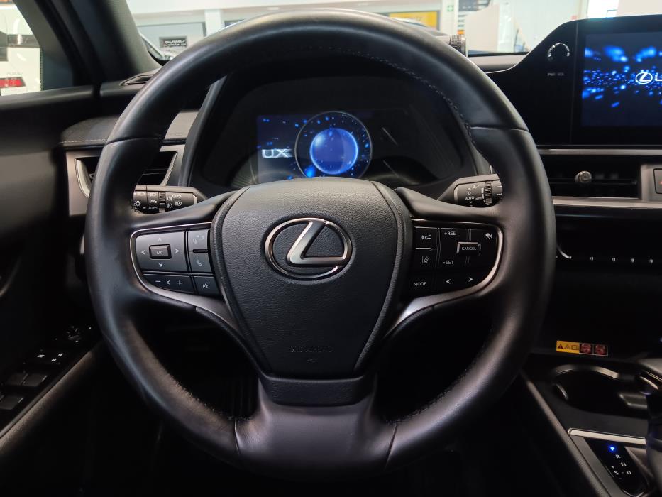 LEXUS UX 2023