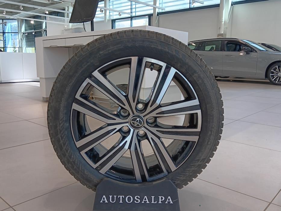TOYOTA Corolla Cross 2024
