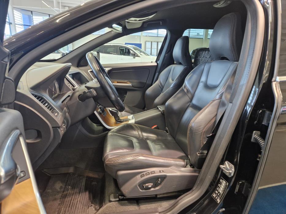 VOLVO XC60 2014