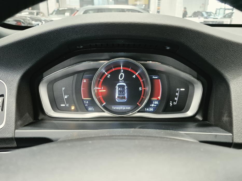VOLVO V60 2016