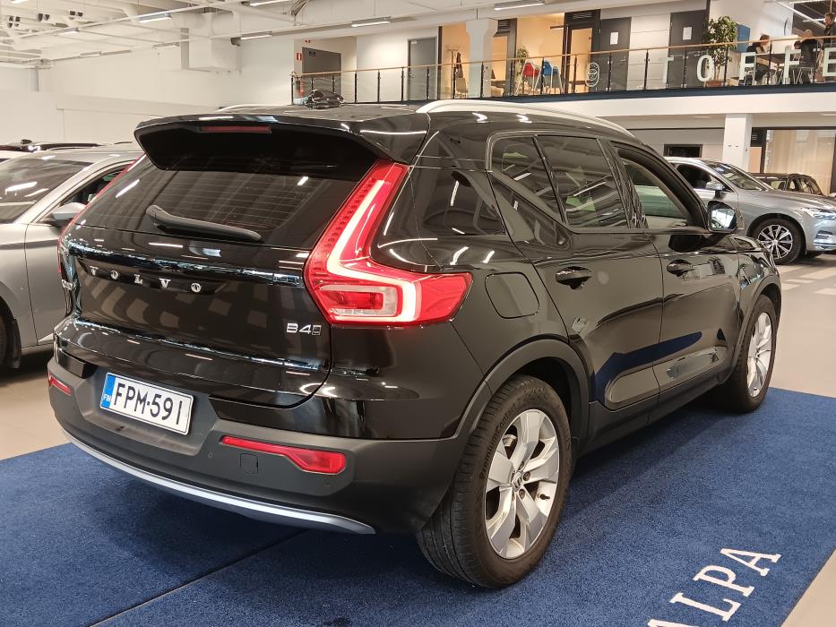 VOLVO XC40 2021