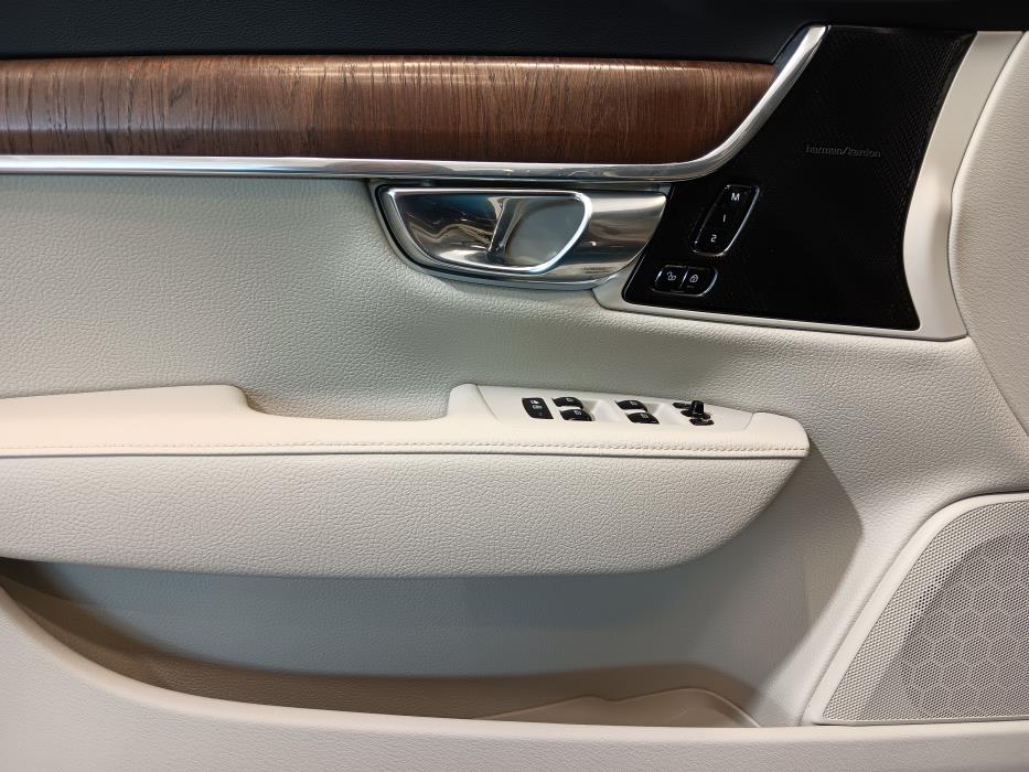 VOLVO S90 2021