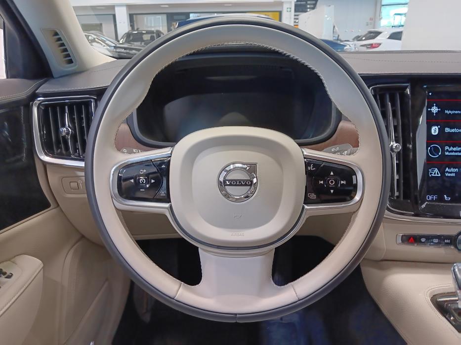 VOLVO S90 2021