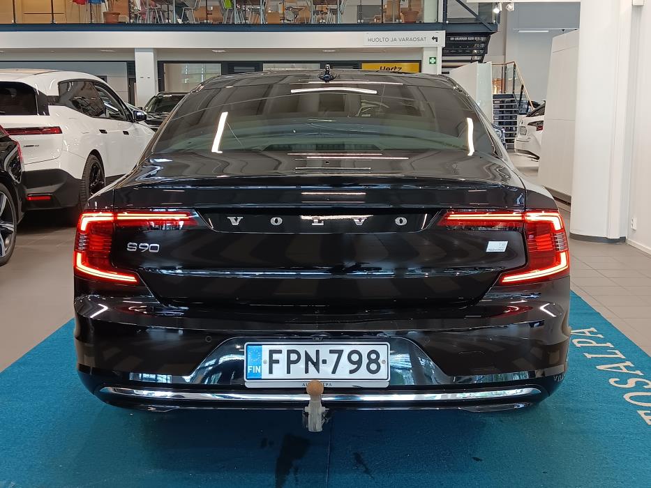 VOLVO S90 2021