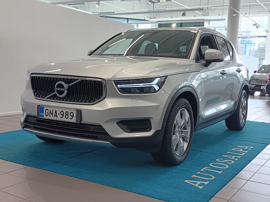 VOLVO XC40 2019