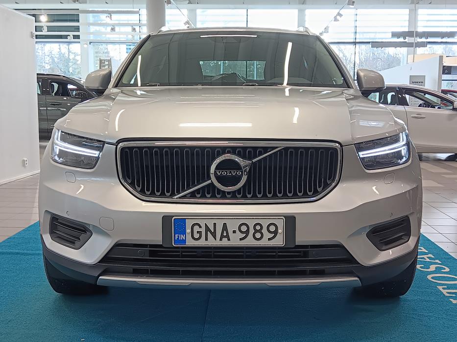 VOLVO XC40 2019