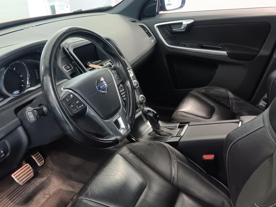 VOLVO XC60 2017