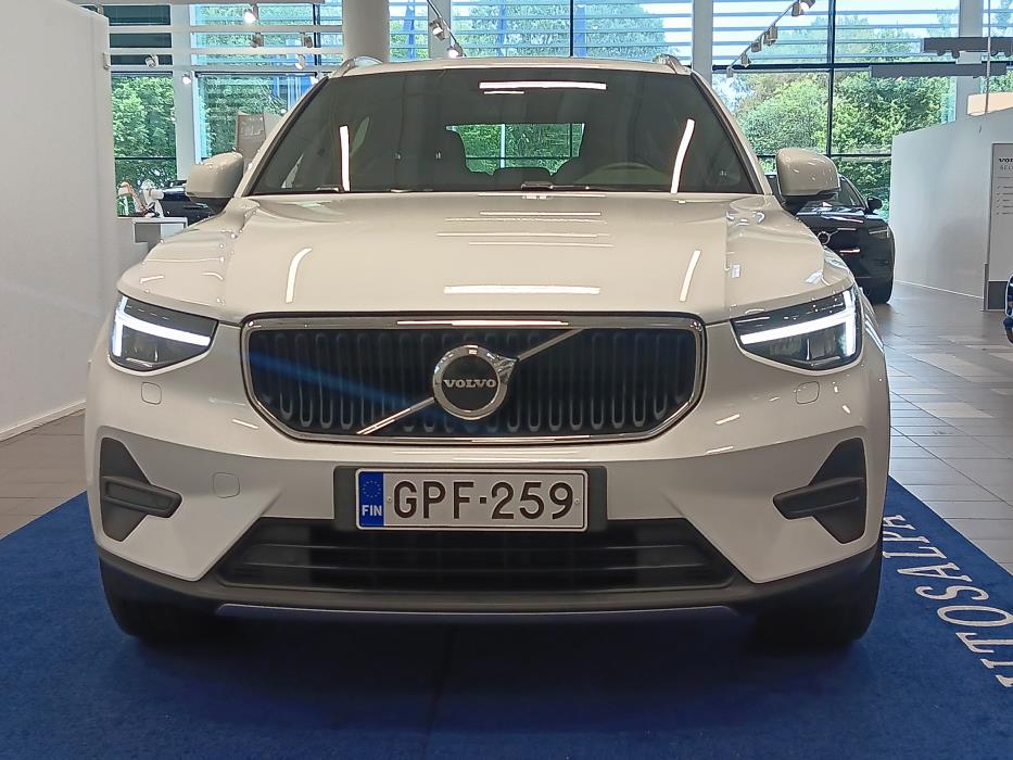 VOLVO XC40 2022