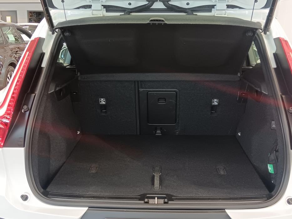 VOLVO XC40 2022