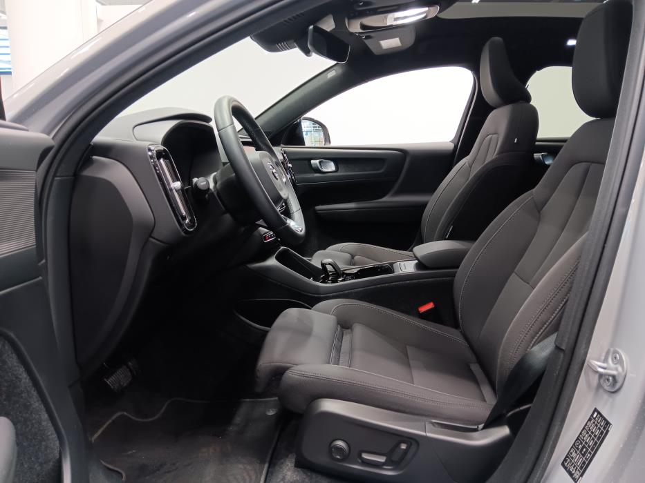 VOLVO C40 2024