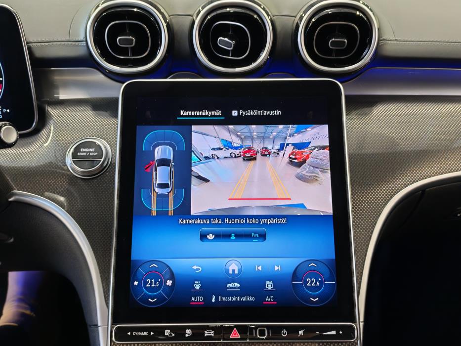 MERCEDES-BENZ C 2024