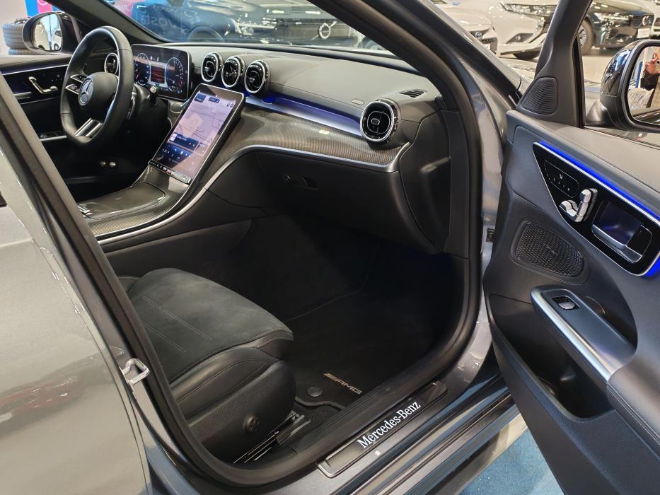 MERCEDES-BENZ C 2024