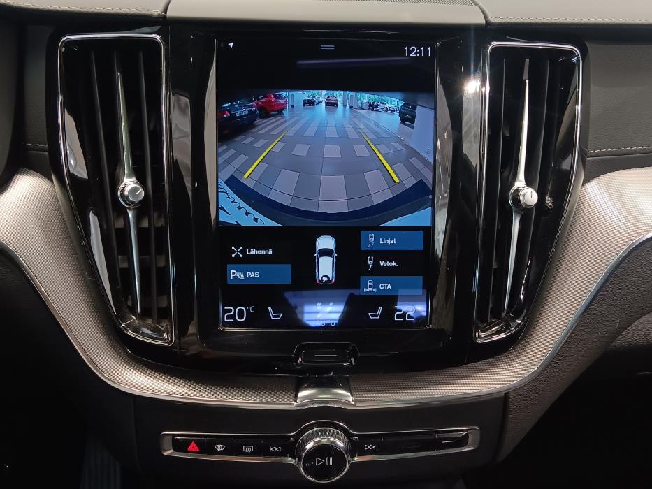 VOLVO XC60 2021