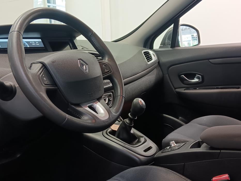 RENAULT Scenic 2011