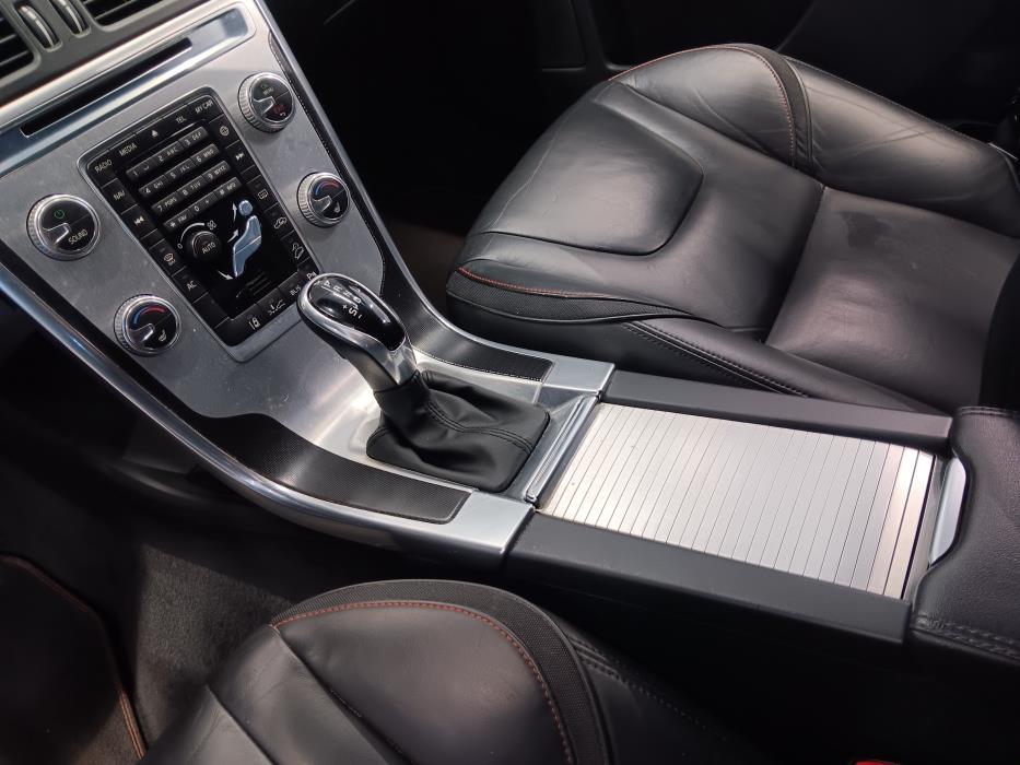 VOLVO XC60 2015