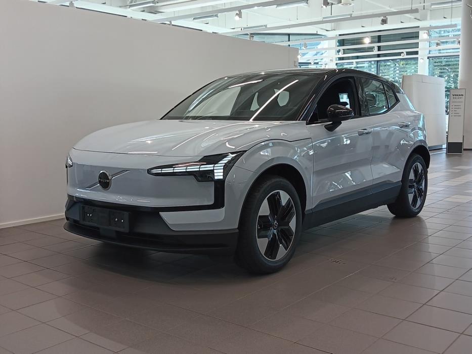 VOLVO EX30 2025