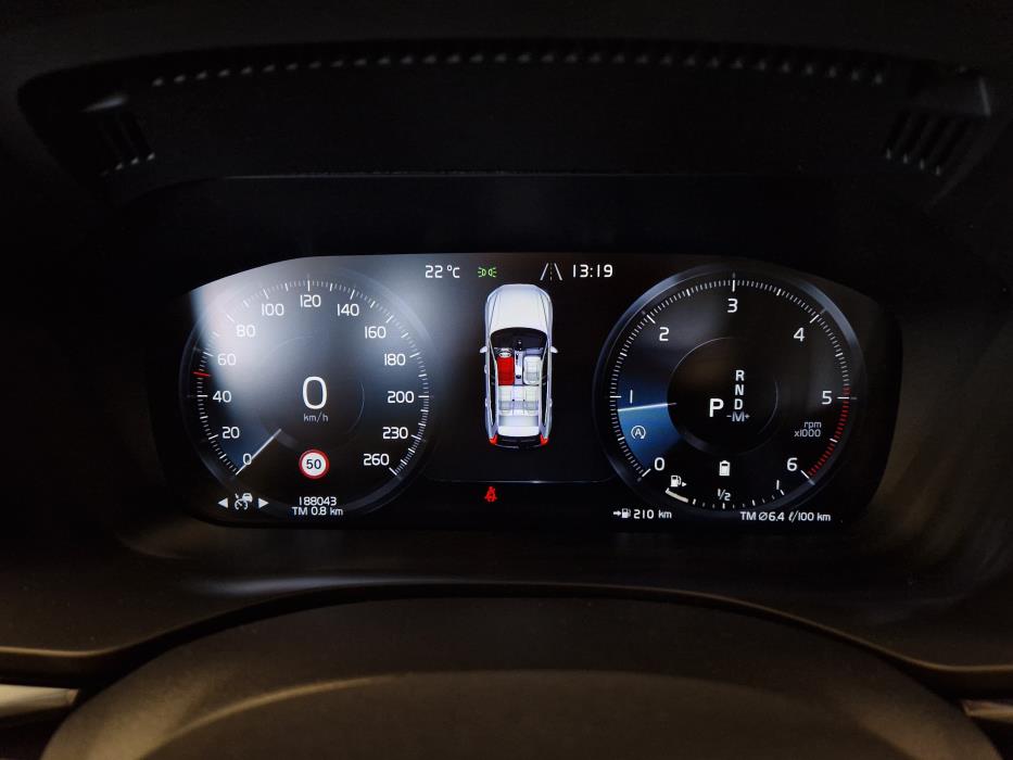VOLVO XC60 2021