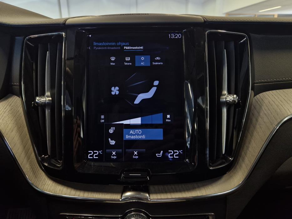 VOLVO XC60 2021