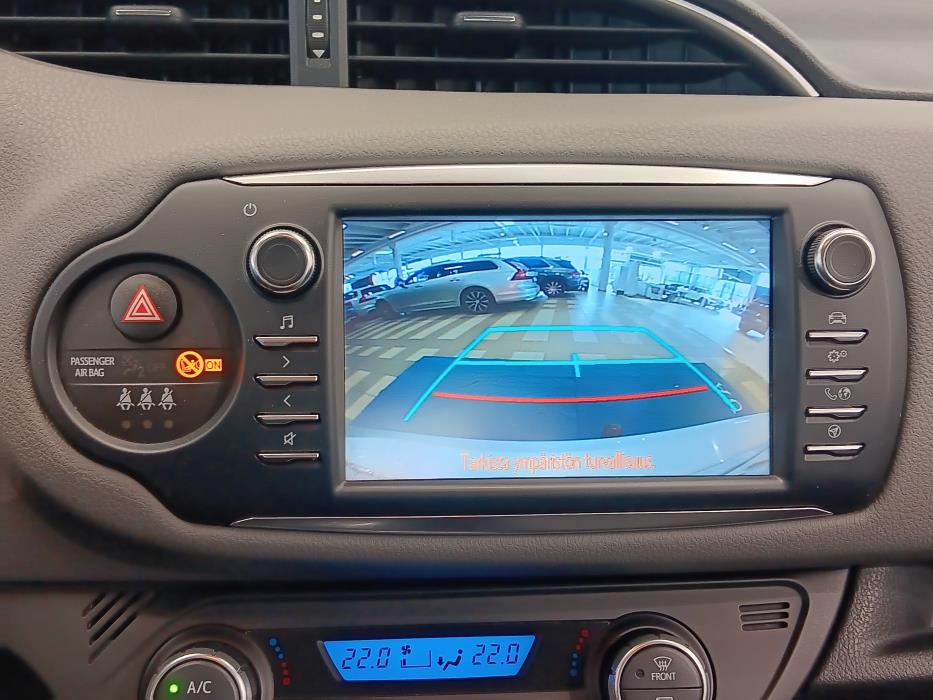 TOYOTA Yaris 2018