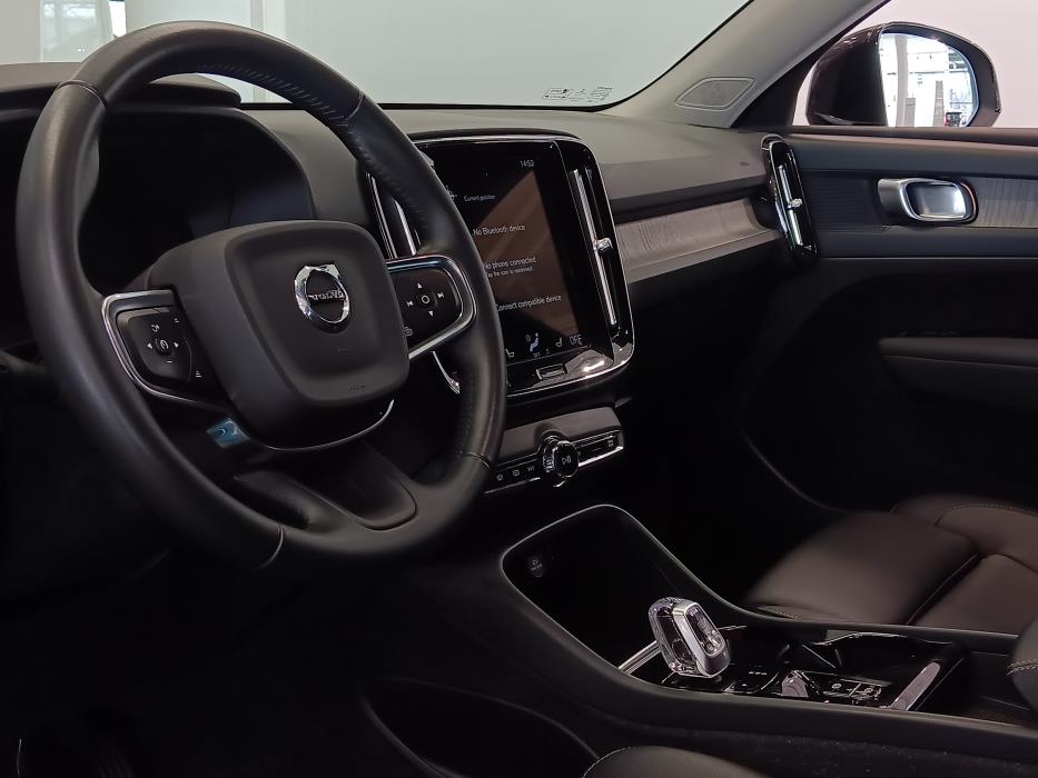 VOLVO XC40 2021