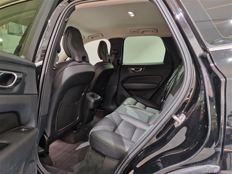 VOLVO XC60 2022