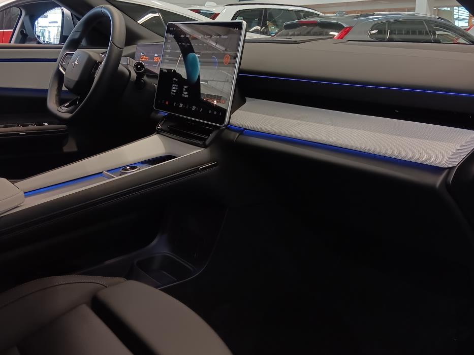 POLESTAR 4 2026