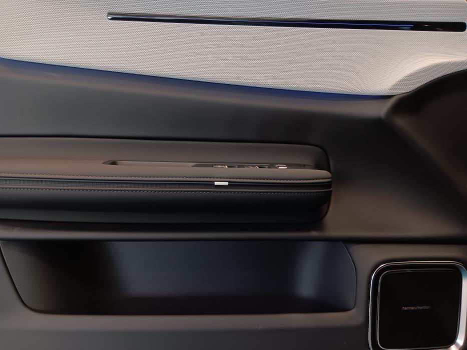POLESTAR 4 2026