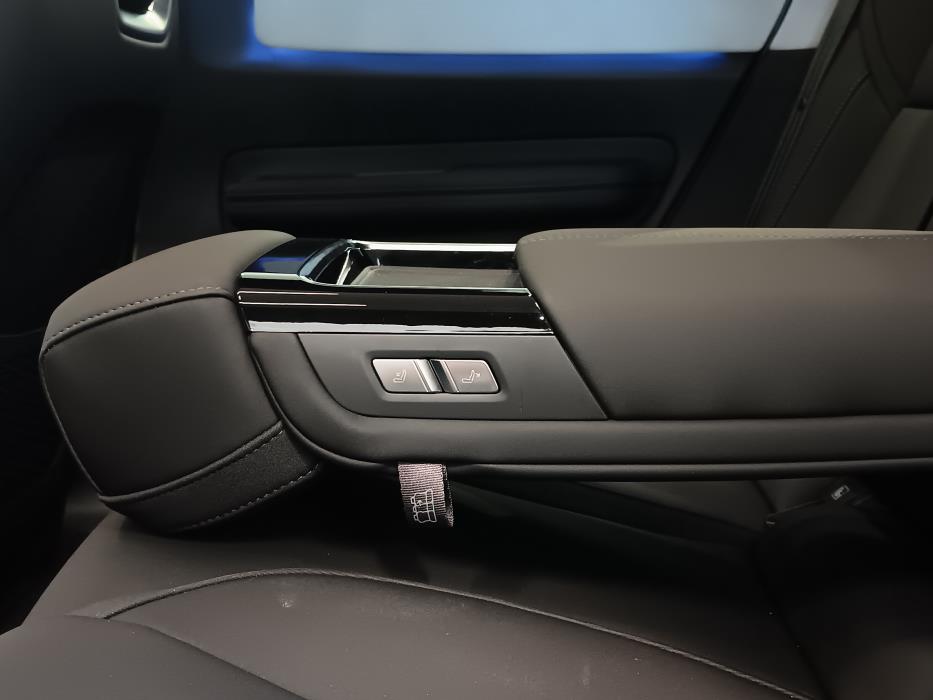 POLESTAR 4 2026