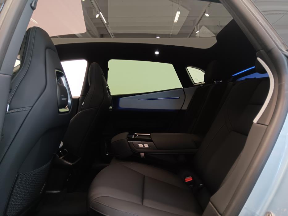 POLESTAR 4 2026