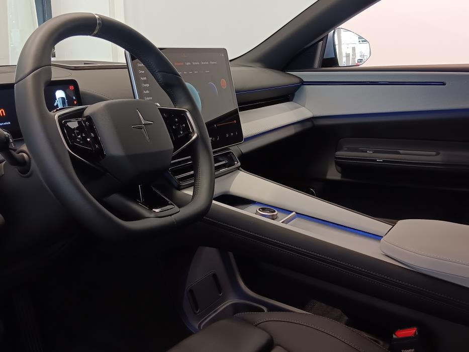 POLESTAR 4 2026