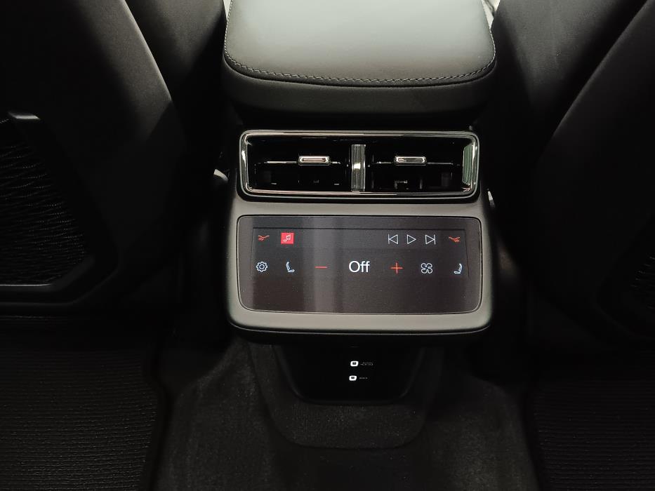 POLESTAR 4 2026