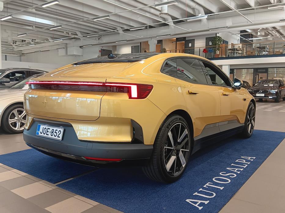 POLESTAR 4 2026