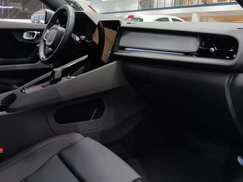 POLESTAR 2 2026