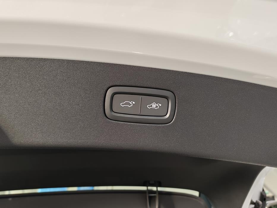 VOLVO ES90 2026