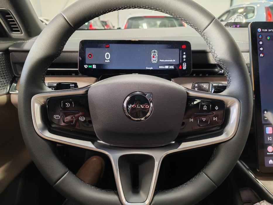 VOLVO ES90 2026