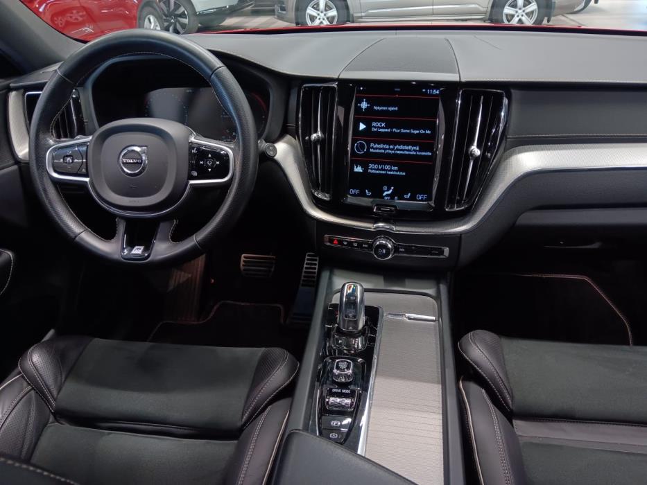 VOLVO XC60 2019