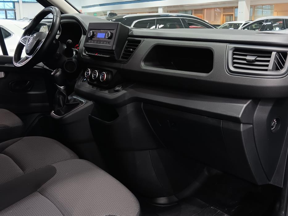 RENAULT Trafic 2022