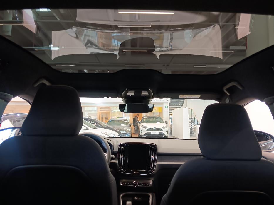 VOLVO C40 2023